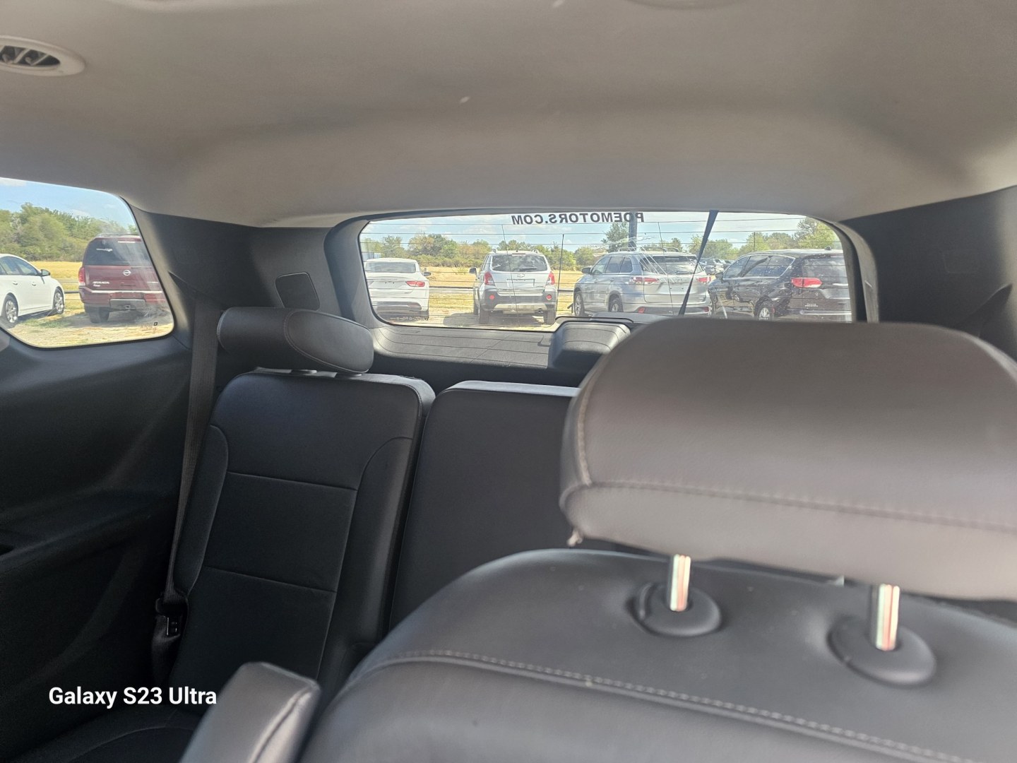 2018 WHITE Chevrolet Traverse LT Leather FWD (1GNERHKW9JJ) with an 3.6L V6 DOHC 24V engine, 9A transmission, located at 607 S Seven Points BLVD, Seven Points, TX, 75143, (430) 255-4030, 32.313934, -96.207932- Photo#6