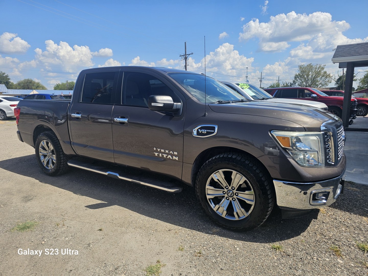 2017 DARK GRAY Nissan Titan S Crew Cab 2WD (1N6AA1E67HN) with an 5.6L V8 DOHC 32V engine, 6A transmission, located at 607 S Seven Points BLVD, Seven Points, TX, 75143, (430) 255-4030, 32.313934, -96.207932- Photo#1