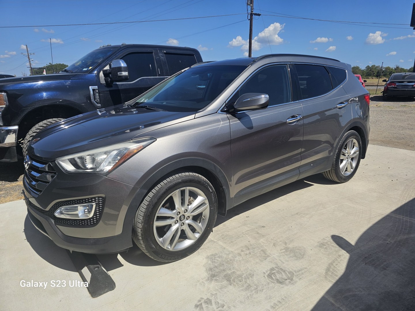 2014 GRAY Hyundai Santa Fe Sport 2.0T FWD (5XYZU3LA5EG) with an 2.0L L4 DOHC 16V TURBO engine, 6A transmission, located at 607 S Seven Points BLVD, Seven Points, TX, 75143, (430) 255-4030, 32.313934, -96.207932- Photo#0