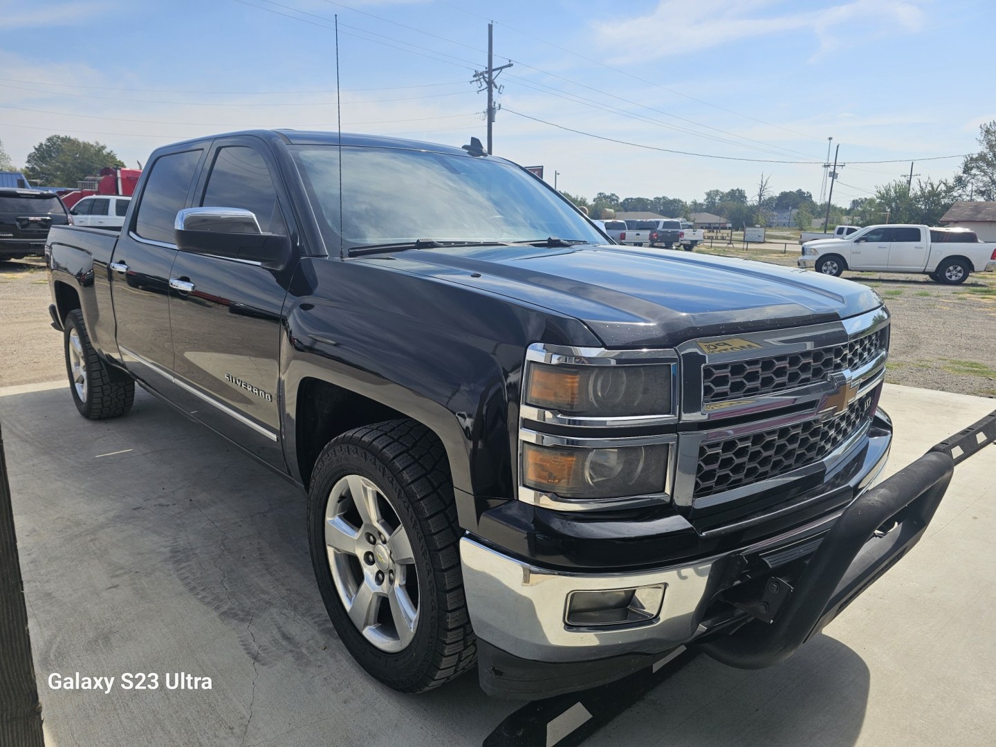 2015 BLACK Chevrolet Silverado 1500 LTZ Crew Cab 4WD (1GCUKSEC7FF) with an 5.3L V8 OHV 16V engine, 6-Speed Automatic transmission, located at 607 S Seven Points BLVD, Seven Points, TX, 75143, (430) 255-4030, 32.313934, -96.207932- Photo#1