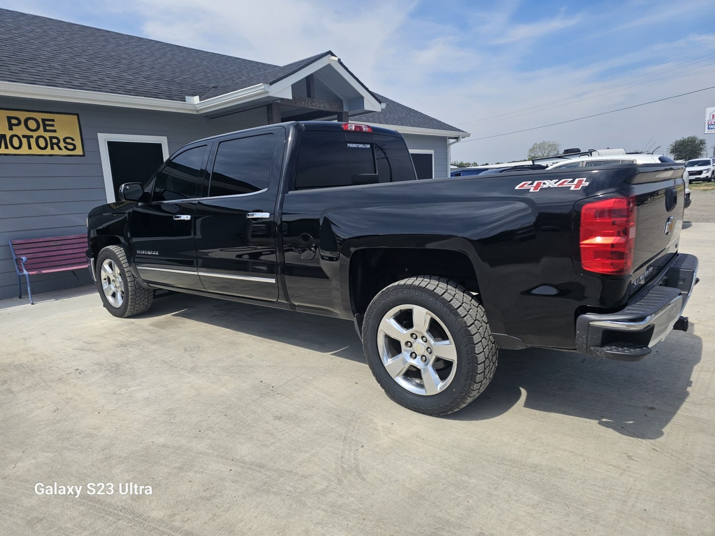 2015 BLACK Chevrolet Silverado 1500 LTZ Crew Cab 4WD (1GCUKSEC7FF) with an 5.3L V8 OHV 16V engine, 6-Speed Automatic transmission, located at 607 S Seven Points BLVD, Seven Points, TX, 75143, (430) 255-4030, 32.313934, -96.207932- Photo#3