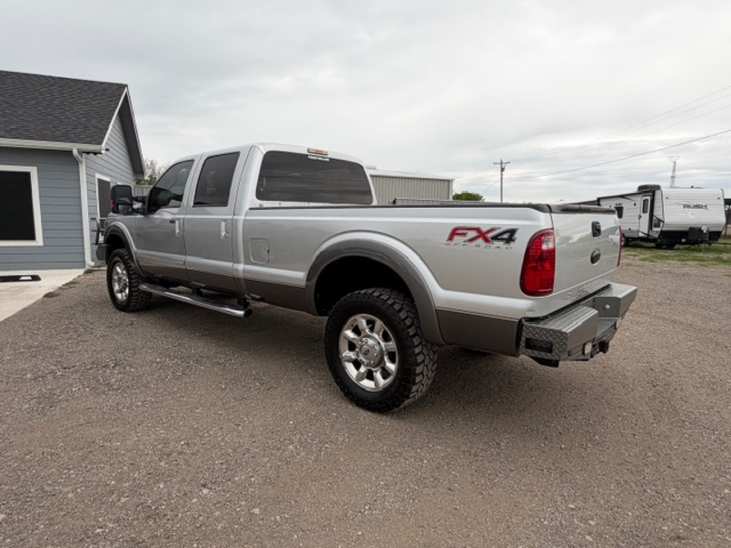 2012 SILVER Ford F-350 SD King Ranch Crew Cab 4WD (1FT8W3BT7CE) with an 6.7L V8 OHV 16V DIESEL engine, 6-Speed Automatic transmission, located at 607 S Seven Points BLVD, Seven Points, TX, 75143, (430) 255-4030, 32.313934, -96.207932- Photo#1
