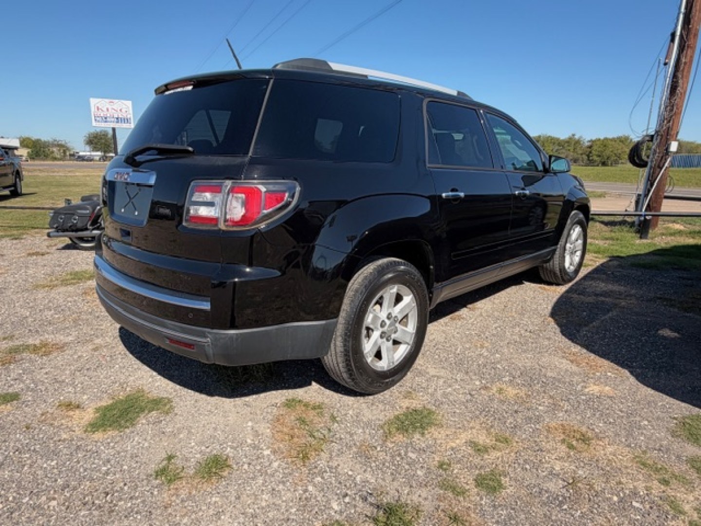 2016 BLACK GMC Acadia SLE-2 FWD (1GKKRPKD9GJ) with an 3.6L V6 DOHC 24V engine, 6-Speed Automatic transmission, located at 607 S Seven Points BLVD, Seven Points, TX, 75143, (430) 255-4030, 32.313934, -96.207932- Photo#2